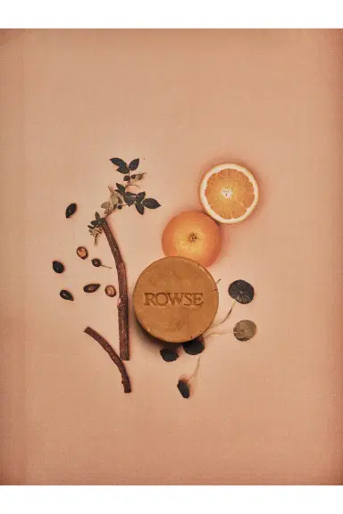 ROWSE Centella Asiatica & Orange Face Cleanser | Thumbnail 4