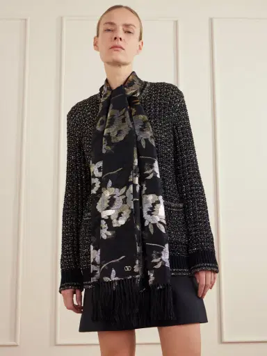 Valentino Garavani Fringed Floral-jacquard Silk-blend Scarf | Thumbnail 2 Valentino Garavani Fringed Floral-jacquard Silk-blend Scarf | Thumbnail 2