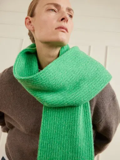Lisa Yang Marseille Cashmere Scarf | Thumbnail 3 Lisa Yang Marseille Cashmere Scarf | Thumbnail 3