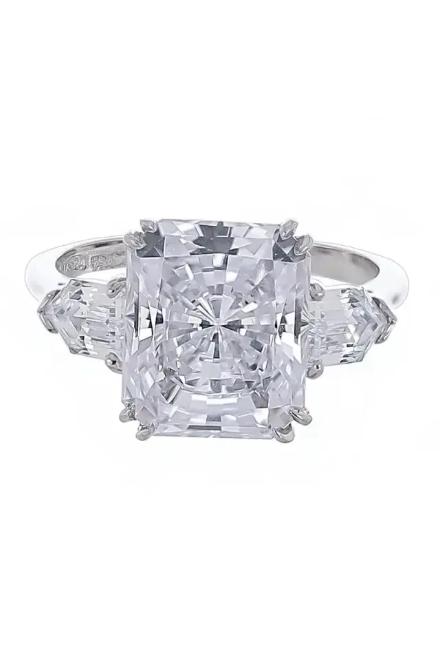 FANTASIA by DESERIO Side Bullet Radiant Ring