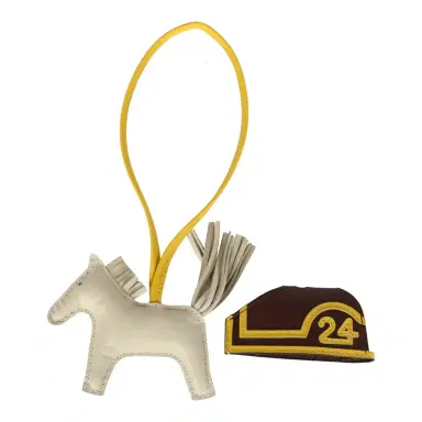 HERMÈS Hermes Rodeo Robeo 24 Charm PM Craie, Terre, Jaune de Naples Milo Lambskin | Thumbnail 3