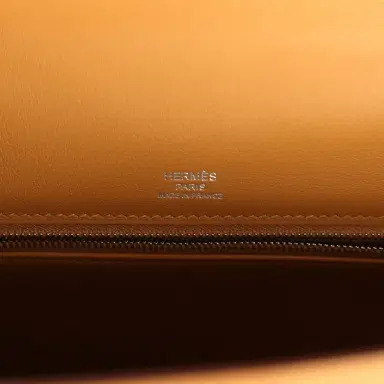 HERMÈS Pre-owned Hermes Kelly Sellier 28 Beige & Ecru Toile H Canvas and Sesame Swift Palladium Hardware | Thumbnail 9