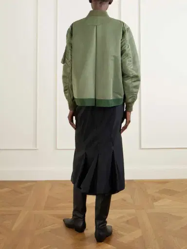 Sacai Pleated Padded Shell Bomber Jacket | Thumbnail 4