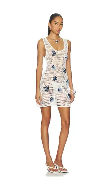 Capittana Patsie Roses Dress | Thumbnail 2