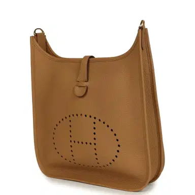 HERMÈS Hermes Evelyne III PM Biscuit Clemence Gold Hardware | Thumbnail 3 HERMÈS Hermes Evelyne III PM Biscuit Clemence Gold Hardware | Thumbnail 3