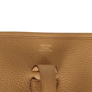HERMÈS Hermes Evelyne III PM Biscuit Clemence Gold Hardware | Thumbnail 7 HERMÈS Hermes Evelyne III PM Biscuit Clemence Gold Hardware | Thumbnail 7