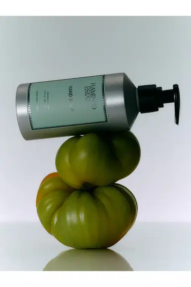 Flamingo Estate Tomato Hand Soap | Thumbnail 4 Flamingo Estate Tomato Hand Soap | Thumbnail 4