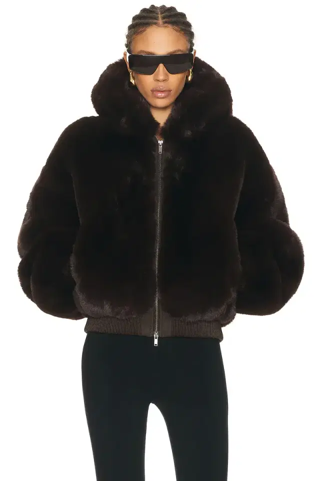 SKIMS Ski Faux Fur Shrunken Zip Up Jacket