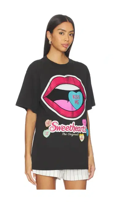 Philcos Sweethearts Kiss Me Tee | Thumbnail 2