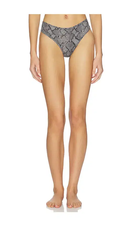 SKIMS Fits Everybody Dipped Front Thong
