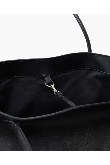 LIÉ STUDIO The Eva Weekend Tote | Thumbnail 4