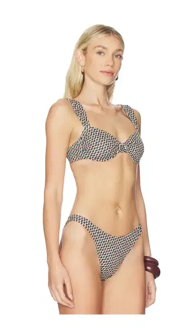 Away That Day Isla Del Sol Bikini Top | Thumbnail 2
