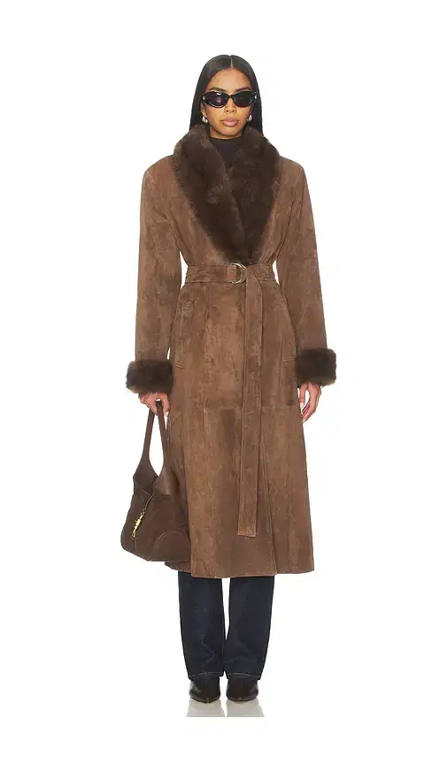 Dapne Coat
