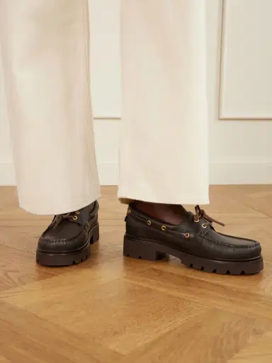 Gianvito Rossi Leather Boat Shoes | Thumbnail 2 Gianvito Rossi Leather Boat Shoes | Thumbnail 2