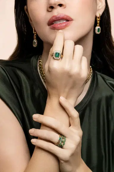 SHAY JEWELRY Emerald Rectangle Baby Link Ring | Thumbnail 4