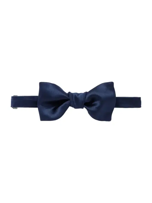 Brunello Cucinelli Self-Tie Duchesse Cotton and Silk-Blend Satin Bow Tie - Men