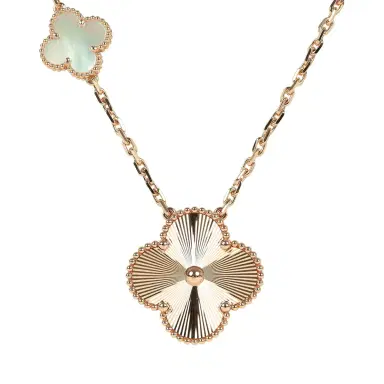 Van Cleef & Arpels Van Cleef & Arpels Magic Alhambra Transformable 15 Motif Necklace White and Grey MOP 18K Rose Gold Guilloche | Thumbnail 5 Van Cleef & Arpels Van Cleef & Arpels Magic Alhambra Transformable 15 Motif Necklace White and Grey MOP 18K Rose Gold Guilloche | Thumbnail 5