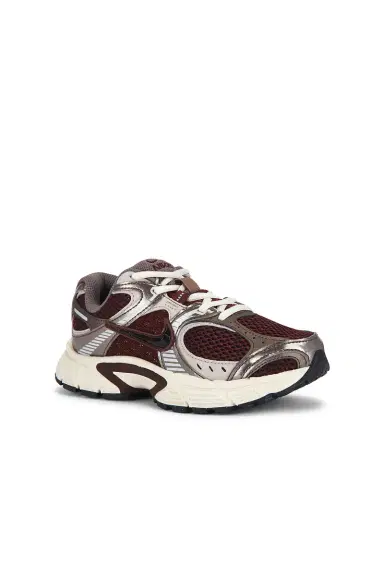 Nike V5 RNR Sneaker | Thumbnail 2