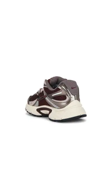 Nike V5 RNR Sneaker | Thumbnail 3