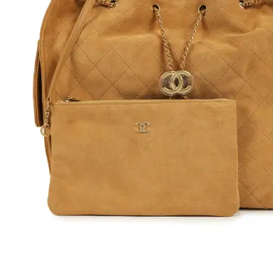 Chanel Chanel Medium 25 Hobo Bag Beige Suede Antique Gold Hardware | Thumbnail 8 Chanel Chanel Medium 25 Hobo Bag Beige Suede Antique Gold Hardware | Thumbnail 8
