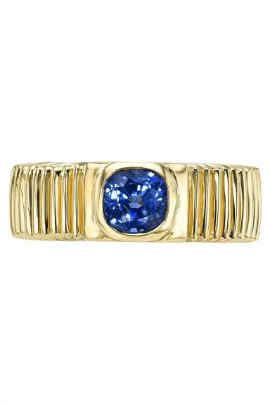 Retrouvaí Blue Sapphire Sapphire Pleated Band Ring | Thumbnail 1