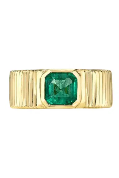 Retrouvaí Emerald Pleated Band Ring | Thumbnail 1