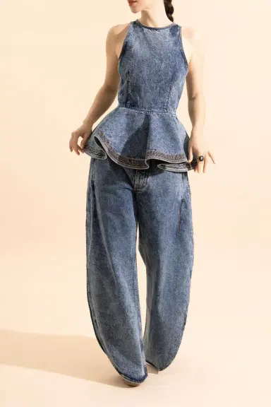 Alaïa Peplum Sleeveless Top | Thumbnail 2