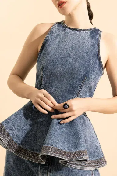 Alaïa Peplum Sleeveless Top | Thumbnail 3