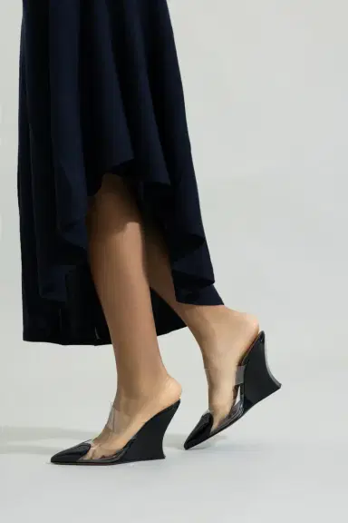 Alaïa Wedge Mules 90 | Thumbnail 3