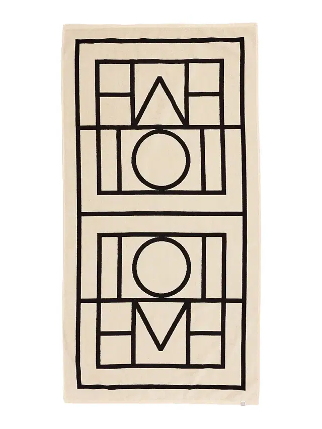 Toteme Monogram Jacquard Beach Towel - White Black