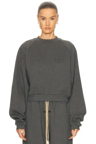 Fear of God Essentials 90's Raglan Sweatshirt | Thumbnail 1 Fear of God Essentials 90's Raglan Sweatshirt | Thumbnail 1