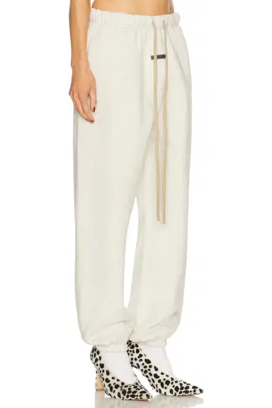 Fear of God Essentials Classic Sweatpant | Thumbnail 2