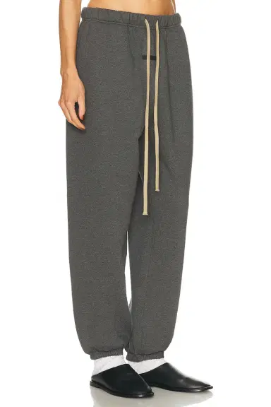 Fear of God Essentials Classic Sweatpant | Thumbnail 2 Fear of God Essentials Classic Sweatpant | Thumbnail 2