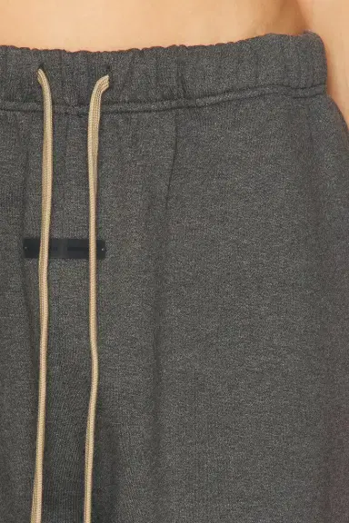 Fear of God Essentials Classic Sweatpant | Thumbnail 6 Fear of God Essentials Classic Sweatpant | Thumbnail 6