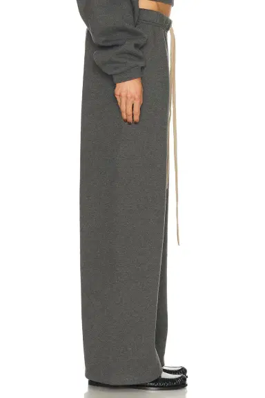 Fear of God Essentials Lounge Sweatpant | Thumbnail 3 Fear of God Essentials Lounge Sweatpant | Thumbnail 3