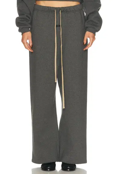 Fear of God Essentials Lounge Sweatpant | Thumbnail 1 Fear of God Essentials Lounge Sweatpant | Thumbnail 1