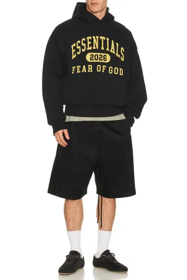 Fear of God ESSENTIALS Relaxed Short | Thumbnail 5