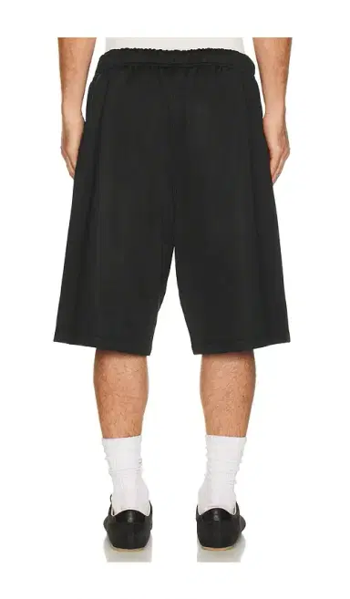 Fear of God Essentials Relaxed Sweatshort | Thumbnail 2