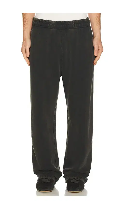 Straight Leg Sweatpant