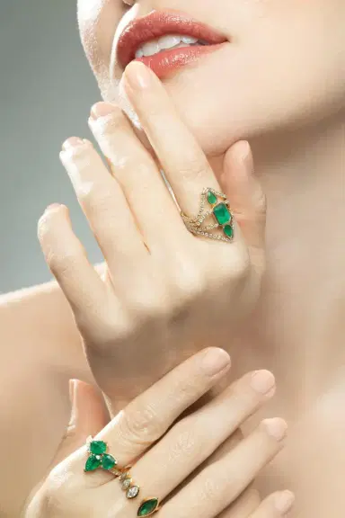 SHAY JEWELRY Emerald Diamond Deco Stacked Ring | Thumbnail 3