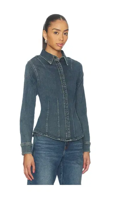 Levi's Long Sleeve Shaped Shirt | Thumbnail 2 Levi's Long Sleeve Shaped Shirt | Thumbnail 2