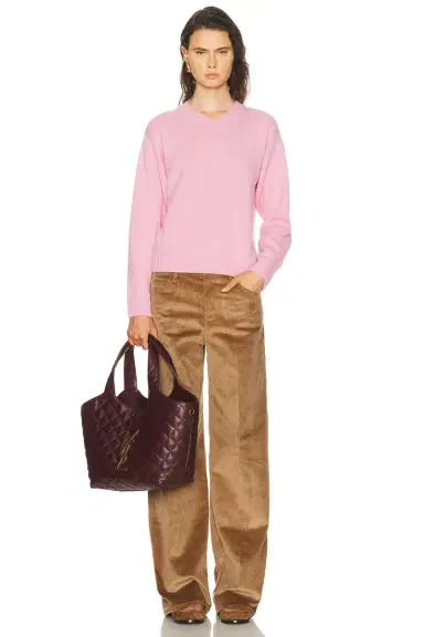 AMIYA Nevia Cashmere V-Neck Sweater | Thumbnail 4