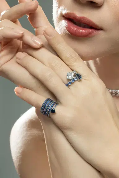 SHAY JEWELRY Blue Sapphire Spiral Heart Pinky Ring | Thumbnail 3