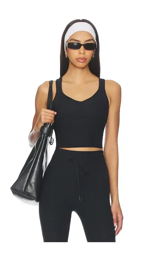 Twist Through Cropped Tank Top