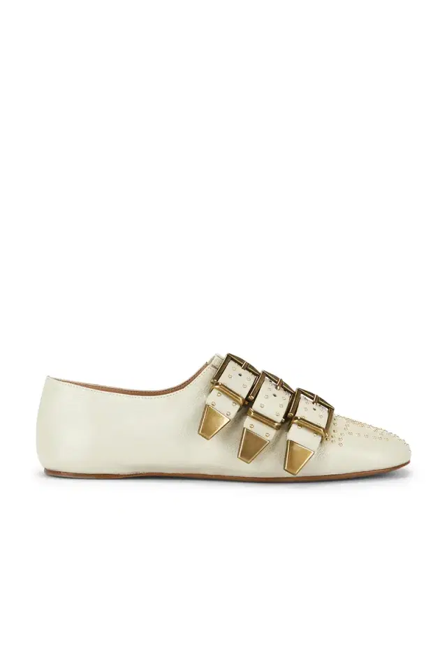 Chloe Susan Flat