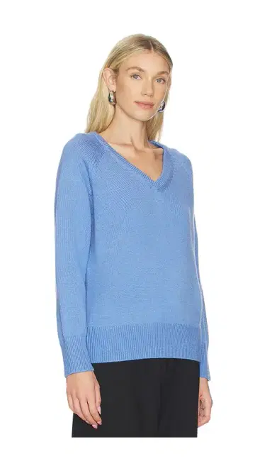 Elodie the Label Soren V Neck Sweater | Thumbnail 2