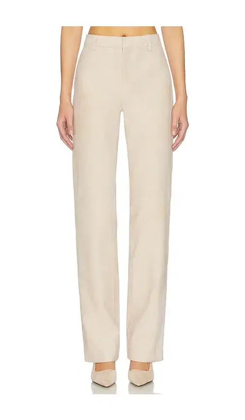 Adelina Pant