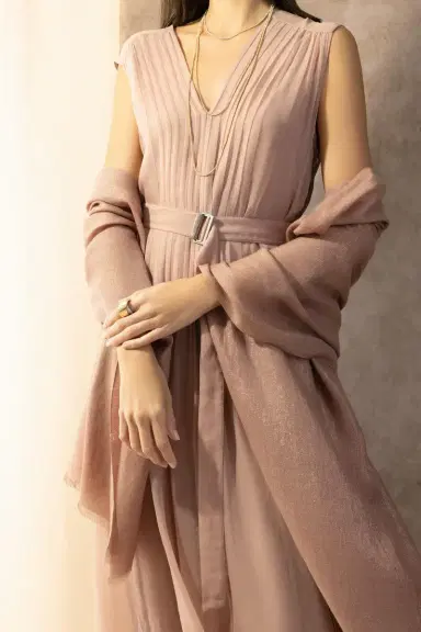 Brunello Cucinelli Lurex Scarf - Ash Rose | Thumbnail 2