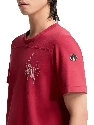Moncler Women's + Rick Owens Girder Crew Neck T-Shirt in Cotton - Berry Red - Size Large | Thumbnail 4