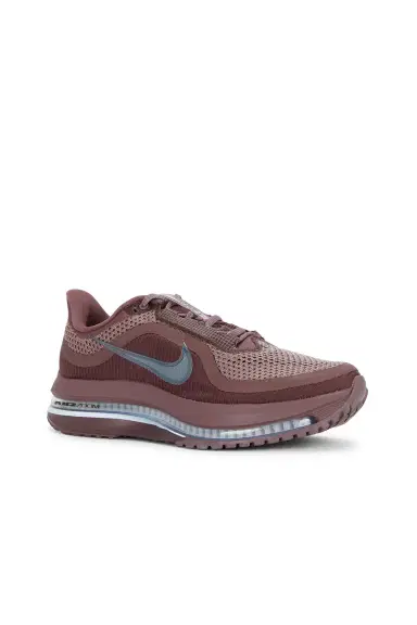 Nike Pegasus Premium Sneaker | Thumbnail 2